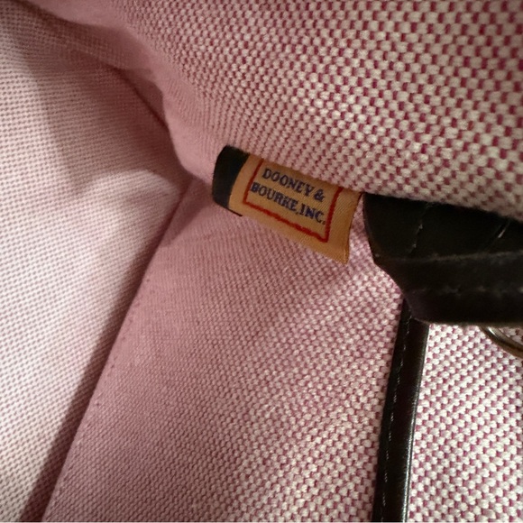 Dooney and Bourke Brown Croc Embossed Leather Tote with Matching Wristlet - Picture 11 of 13